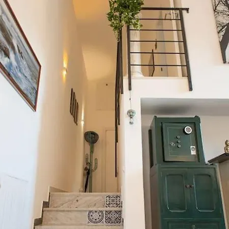 La Casa Del Forziere * لا سبيتسْيا